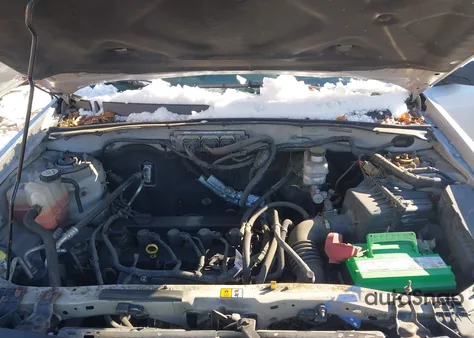 2011 Ford Escape Xlt z USA, uszkodzony, nr VIN 1FMCU9D73BKB50619